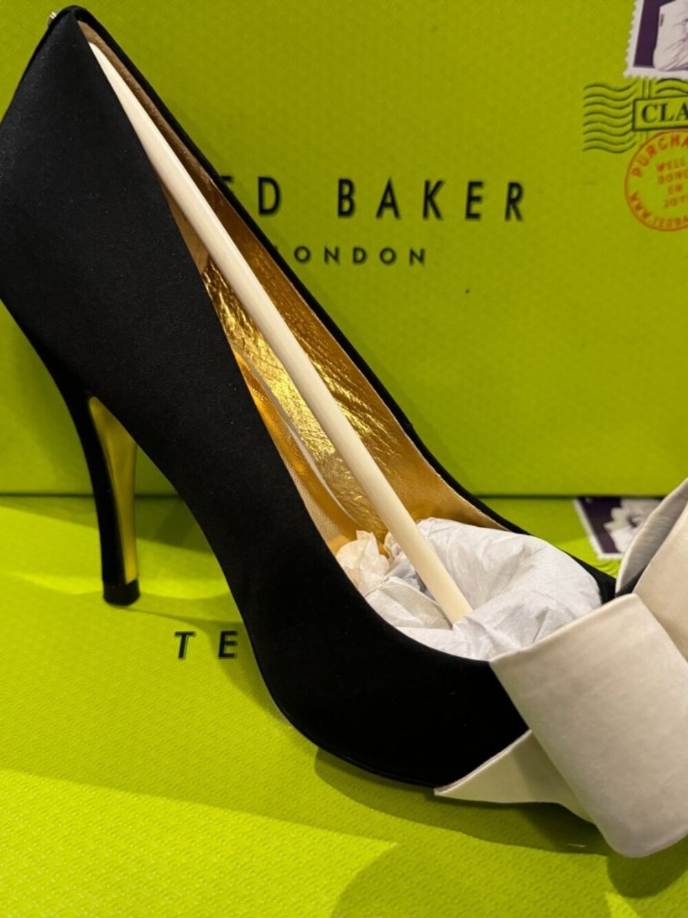 Ted Baker Fleurr Black Cream Bow Almond Toe Court Heels Pump Size 9